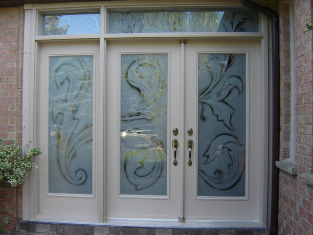Privacy design on front doors