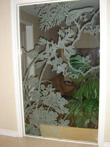 Floral design on room partition